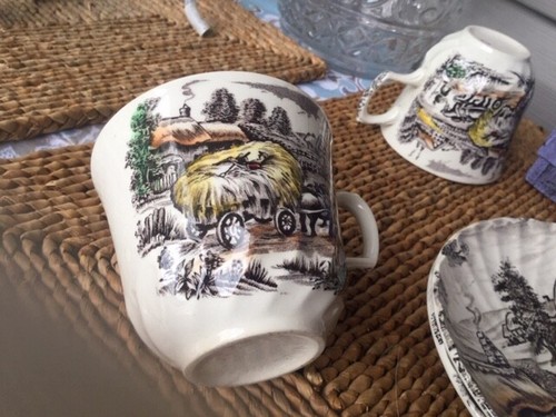 VINTAGE TEA CUP SET OF 2 HAND ENGRAVED YORKSHIRE ENGLAND GENUINE Iron Stone - Picture 9 of 12