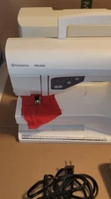 Husqvarna Sapphire 835 Sewing Machine W/ Foot Pedal And Cover