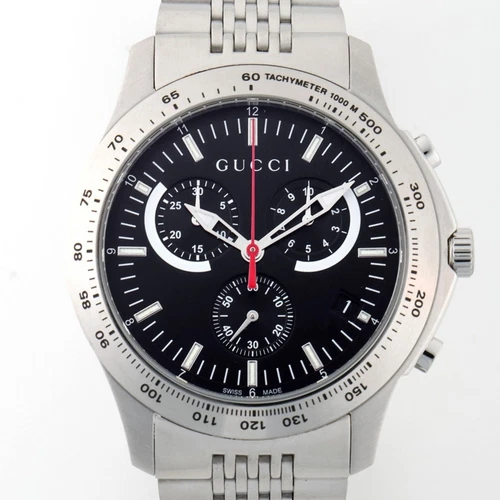 Gucci G cronografo senza tempo YA126254 126.2 quarzo nero numero articolo usato0