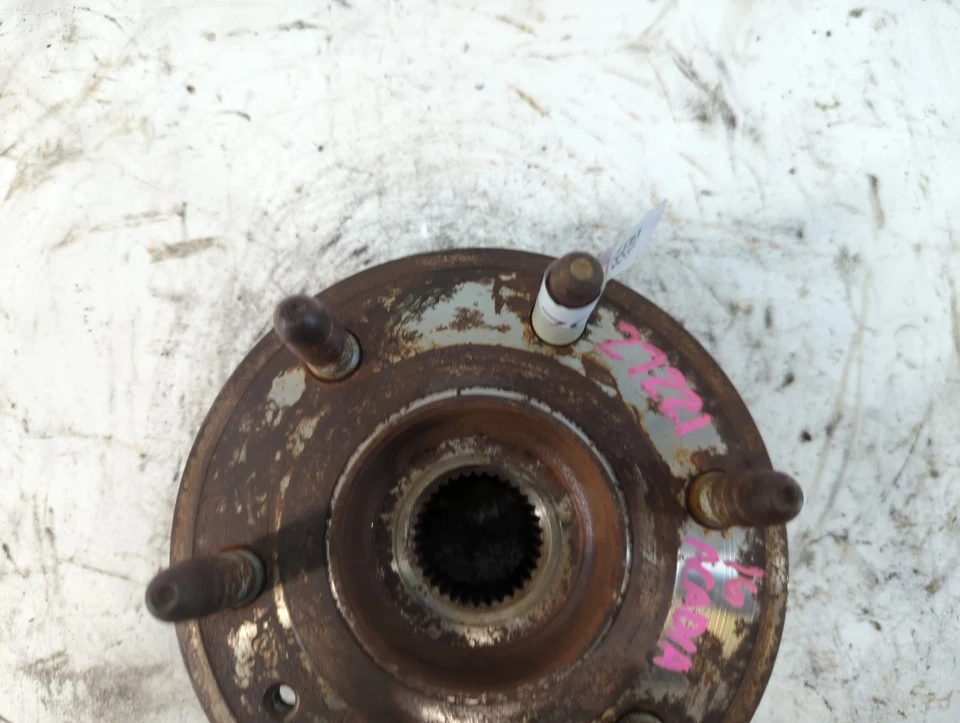 Cubo de roda dianteira de passageiros 2007-2017 GMC Acadia fabricante de equipamento original B85GR - Imagem 2 de 4