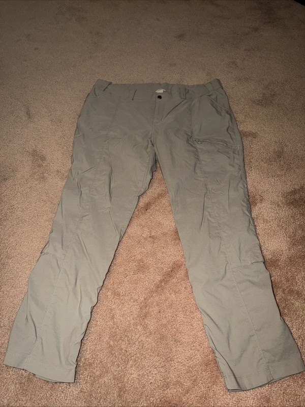 Duluth Trading Co Dry On The Fly Bootcut Pants Size 20W x 31 Khaki Cargo Pocket