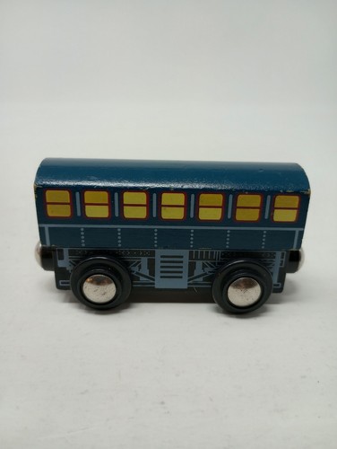 Warner Bros The Polar Express Imaginarium Lionel Wooden Railway Coach Train Car