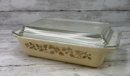 Vintage Pyrex 575B Gold Acorn Leaf Casserole 2 Qt w/ Lid USA  AS IS See Pictures