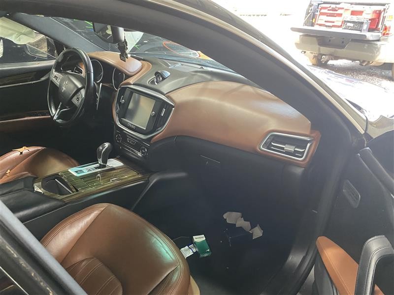 Maserati Ghibli 2014 Windshield wiper motor