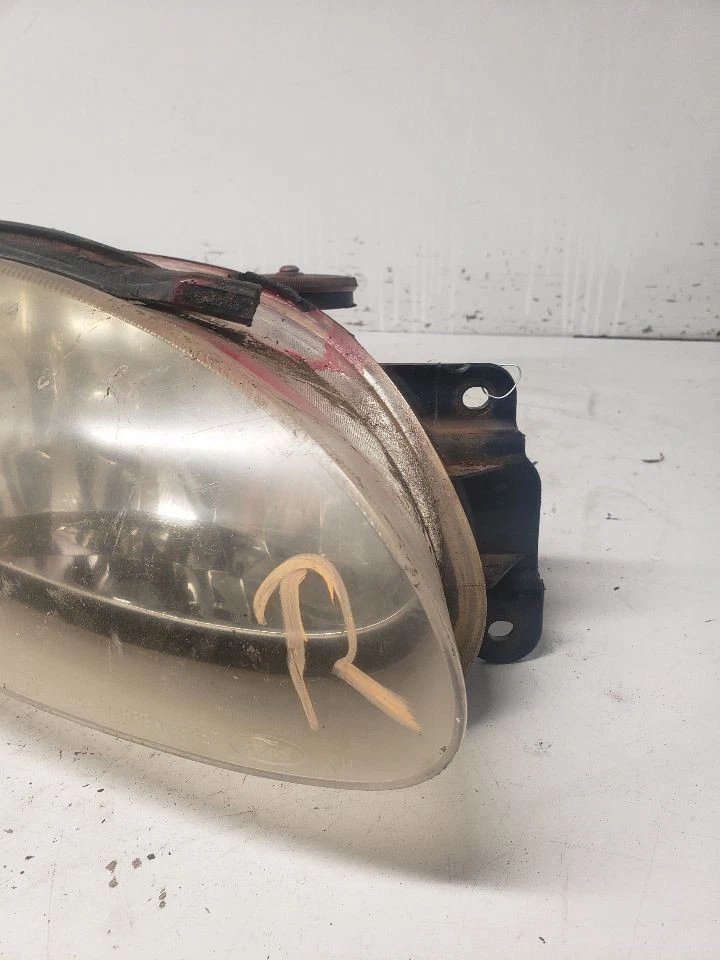 Faro derecho pasajero cupé ZX2 compatible con 98-03 ESCORT 1230305 Foto 2 de 4