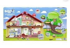 Bluey's Family Barbecue Home Mega Playset BRAND NEW