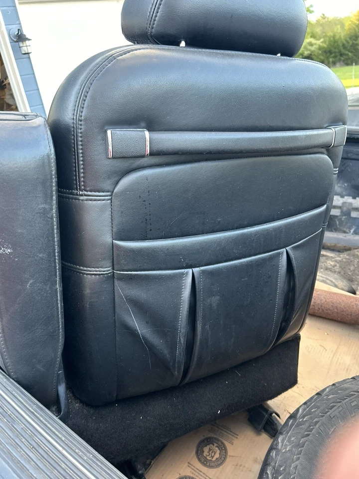 1995 1996 年 1997 年林肯镇汽车 Grand Marquis 黑色座椅套装带轨道前后 — 第 3/4 张图片