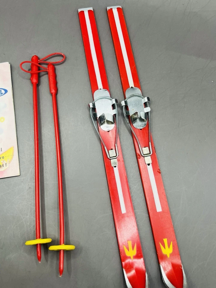 Vintage Tammy Doll Skis & Pole Set-4 Items from Snow Bunny 9211 & Tammy Booklet - Image 3 of 4