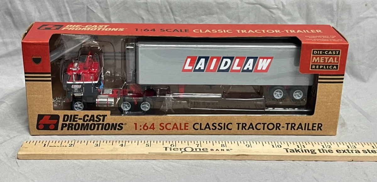 Highway 61/DCP Diecast & Toy 1:64 Scale International Harvester