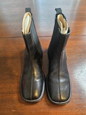 Vagabond Kelsey Edgy Ankle Western Inspired Women's Boot Black 38 US 7.5