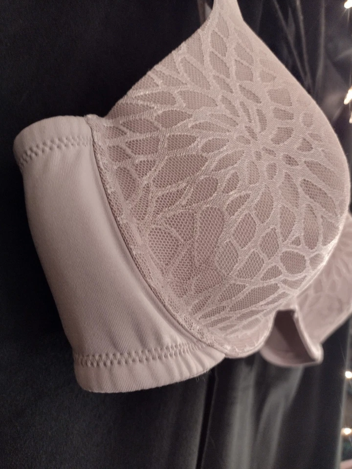 Sujetador con aros Vanity Fair beige forrado con aros cobertura completa 38C Foto 2 de 4
