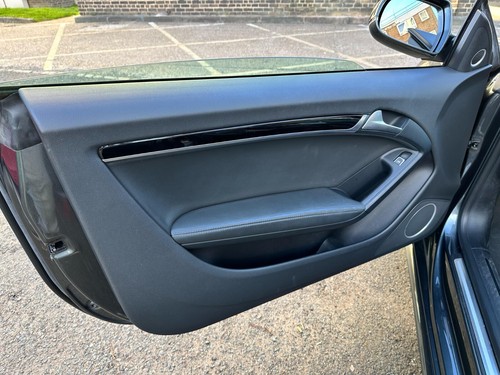 Audi A5 Cabriolet S Line Spec Ed 2.0L TFSI Petrol Quattro Auto S-Tronic 2014 - Picture 23 of 24