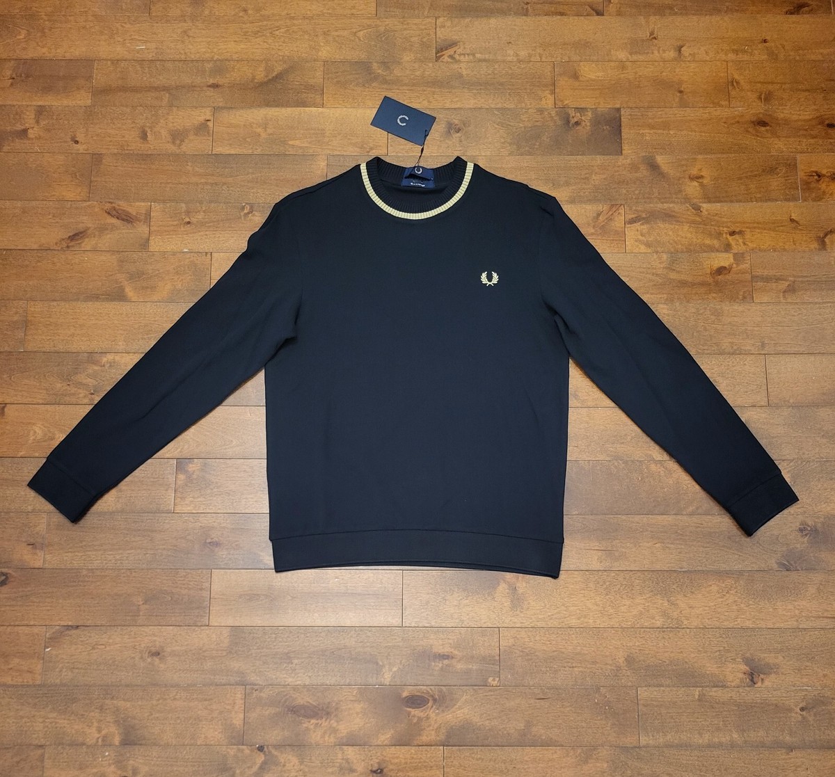 Fred Perry Reissues Long Sleeve Crew Neck Pique T-Shirt in Black/Champagne  Sz M