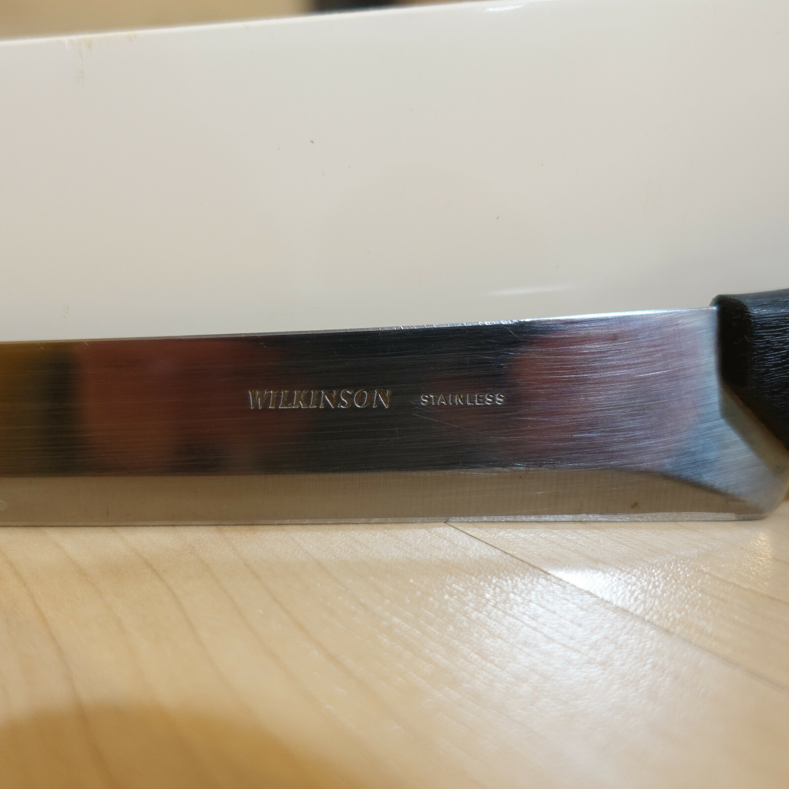 Wilkinson Sword Kitchen Knife 8.25 in. Blade w Holder Sharpener Swanky