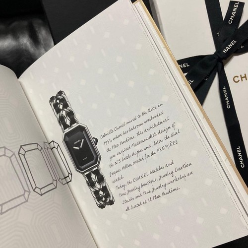 CHANEL Notebook Gold Lion-face Logo Women W/Box Not for sale Brand New Unused - Picture 12 of 20