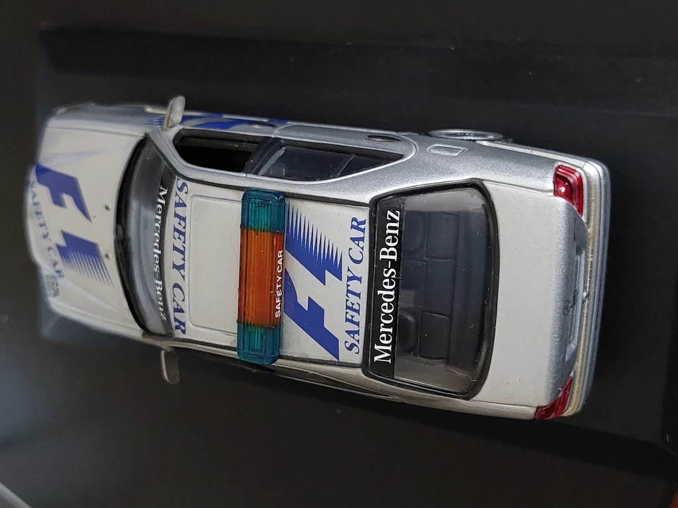 Mercedes C180 DTM Klasse 1 Präsentation IAA 1993 Minichamps échelle 1/43 - Photo 4/4