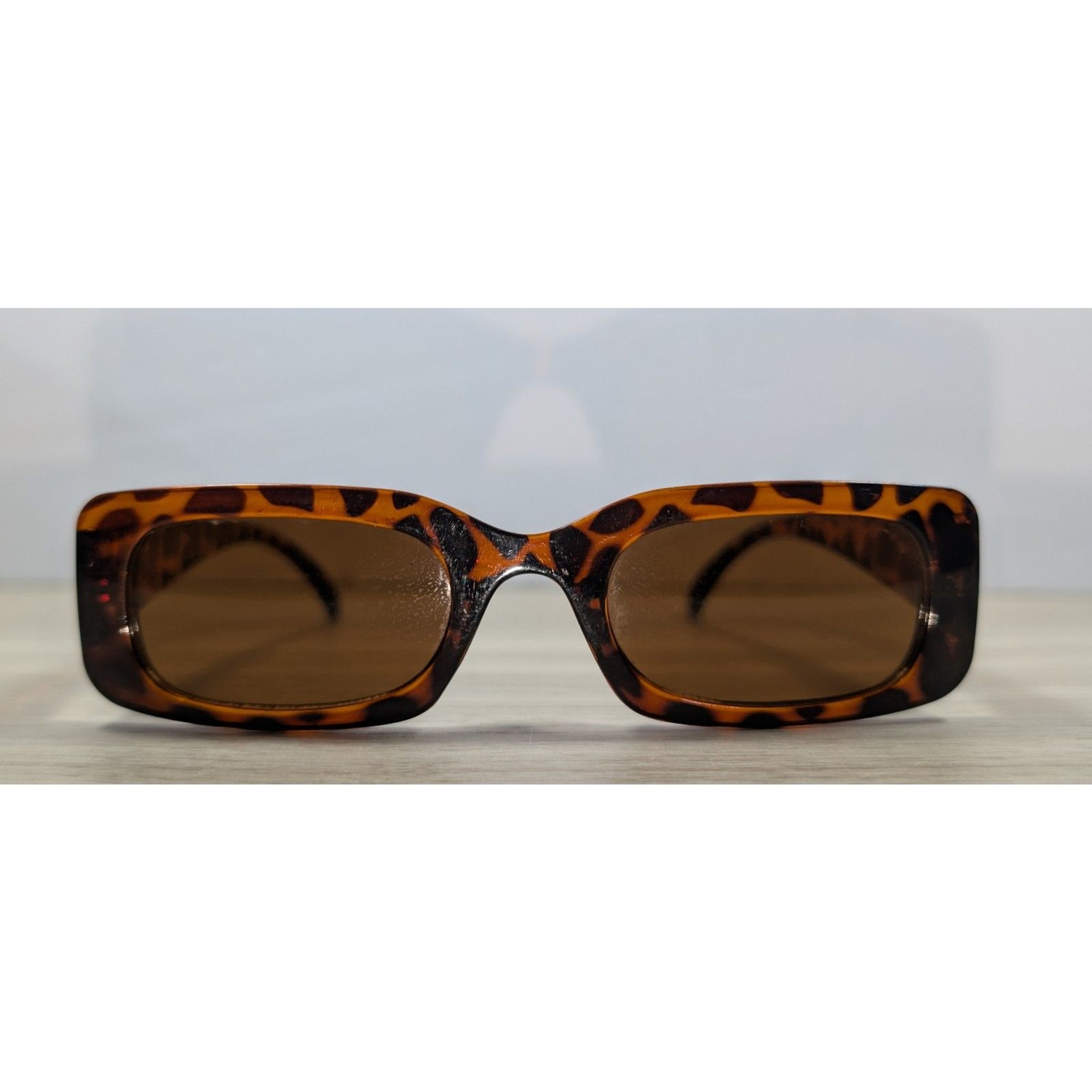 Retro Tortoise Shell Rectangle Sunglasses Brown L… - image 1