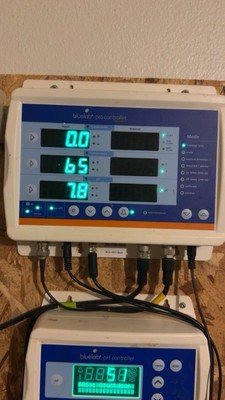 Bluelab Pro Controller M3 Pump An Connect Stick