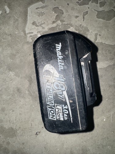 makita 18v battery 3.0ah - Picture 3 of 5