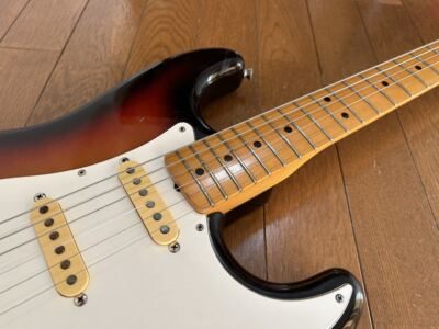 Electric Guitar Fender Japan ST67 3TS Sunburst Collector