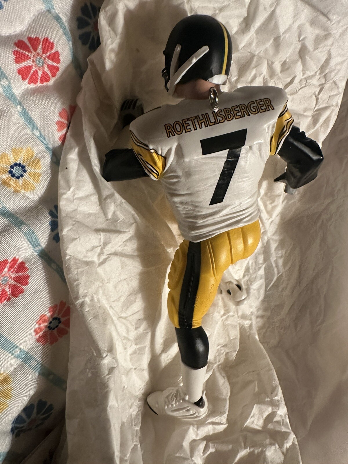 2009 Hallmark Keepsake Ornament Football Legends Ben Roethlisberger NFL