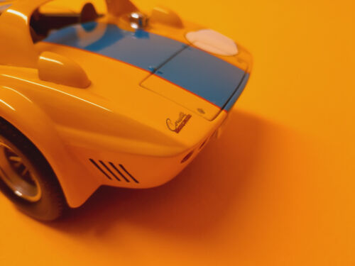 EXOTO 18037 CORVETTE 1964 GRAND SPORT ROADSTER 1/18 (CON DIFETTI DI VERNICE). - Foto 5 di 18