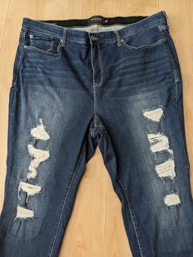 Torrid Sky High Skinny Jeans Women's 26R Blue Medium Wash Denim Waist 44" - Picture 2 of 7