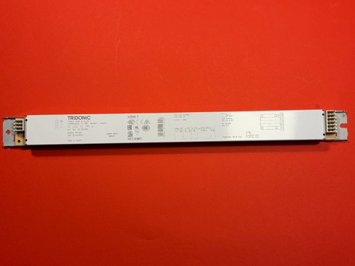 Tridonic 22185286 PC 2x55 TCL PRO lp - 2 x 55w PLL High Frequency Ballast - Picture 2 of 4