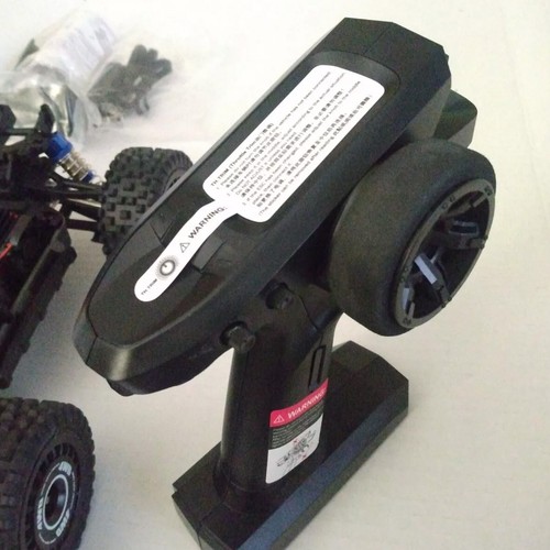 MJX HYPER GO 16207 RC Car 1/16 65KMH 3S Brushless 4WD Buggy RTR Metal Shocks - Picture 6 of 7