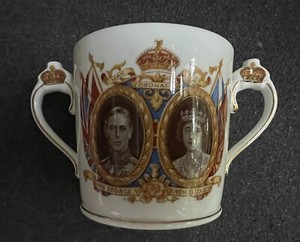 Coronation Loving Cup Queen Elizabeth + King George Antique Crown China Royals