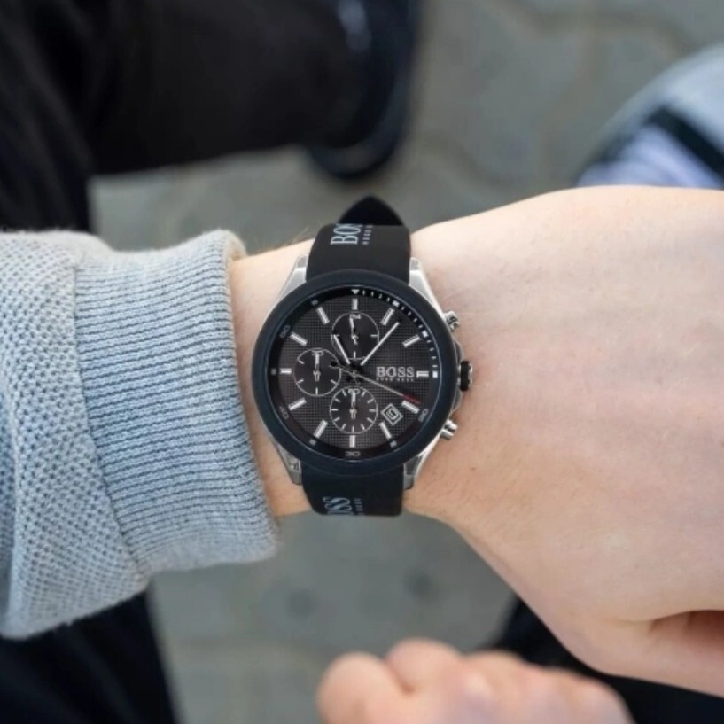 Hugo Boss Men's Watch Stylish Turn Head Add Touch Of Glamour