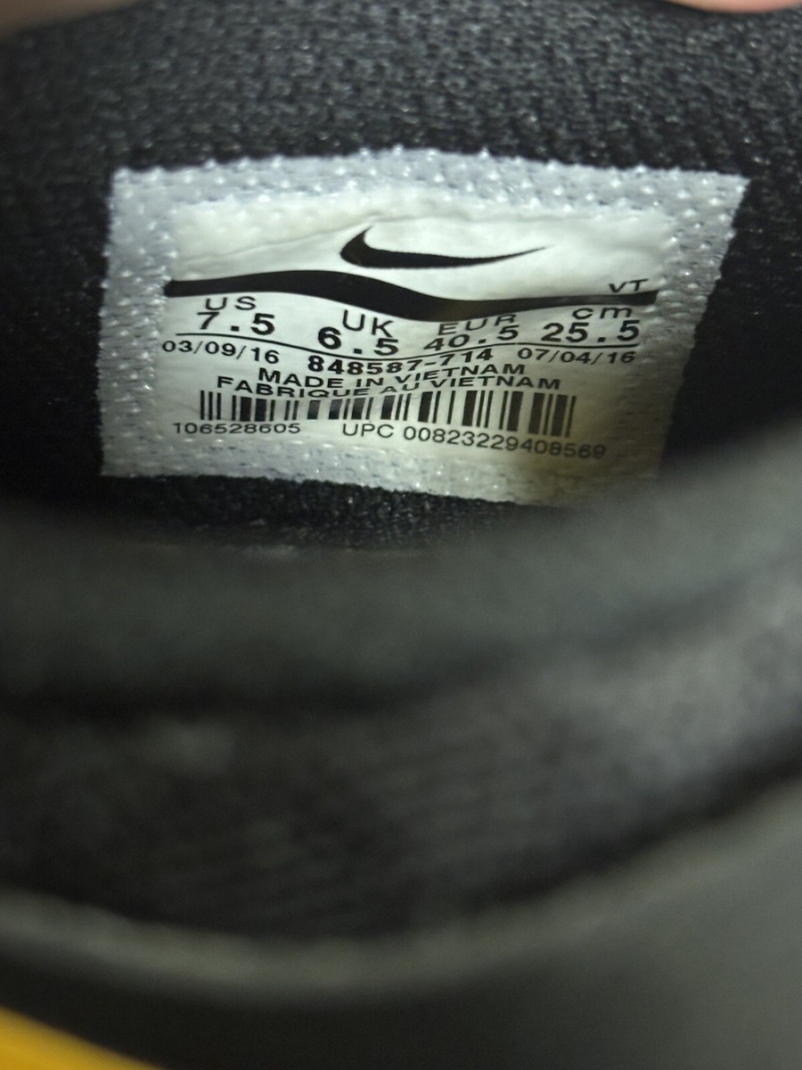 Nike Mens Train Speed AMP NFL Pittsburgh Steelers Shoes