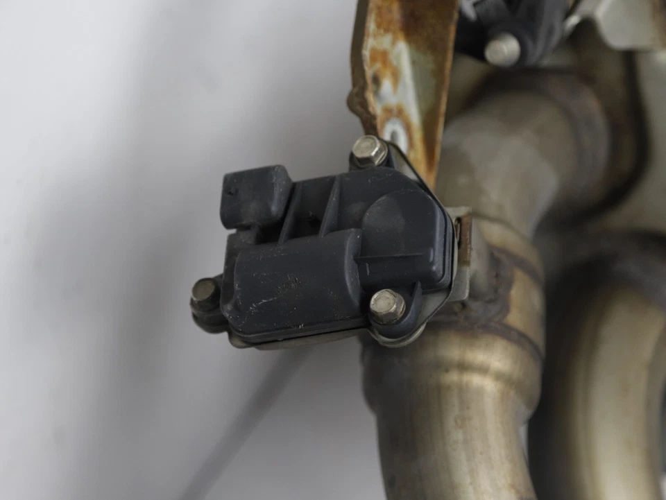 12-16 BMW F30 F32 328I 428I EXHAUST MUFFLER CHROME FACTORY OEM 🚗 107k - Image 3 of 4