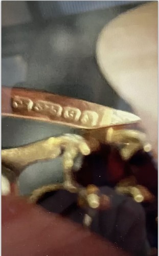 Very Unusual And Rare 9ct Gold Garnet Dress Ring Size O - Picture 8 of 8