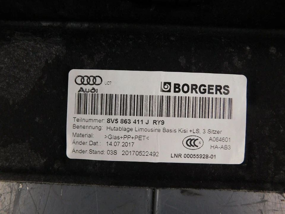 Audi RS3 8V 2018 17 19 20 equipamiento trasero bandeja estante #4159 X3 Foto 3 de 4