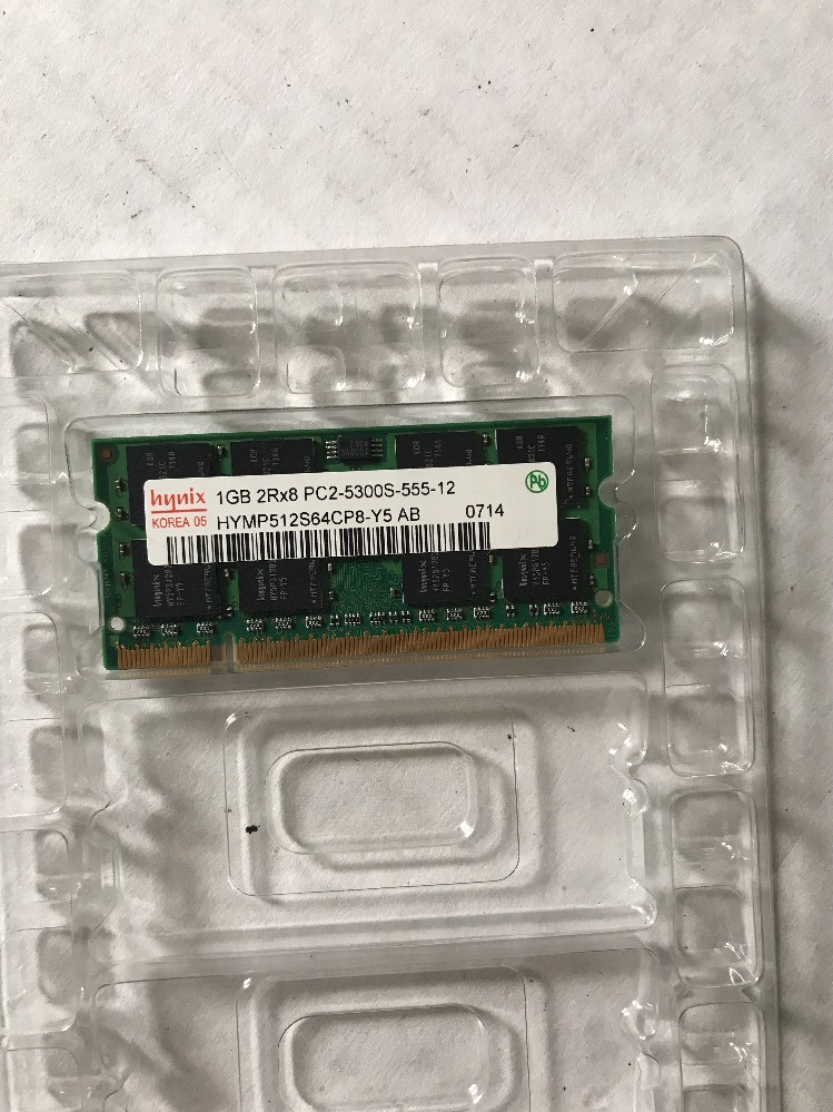 Hynix 1GB 2Rx8 Memory ram PC2-5300S-555-12