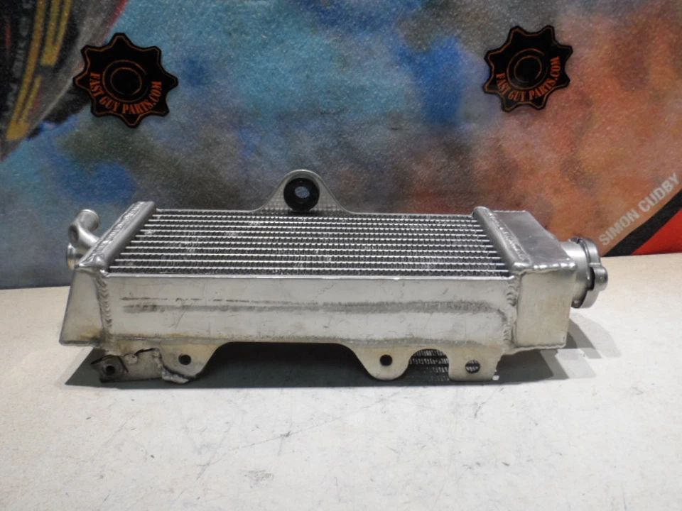 2000 YAMAHA YZ 125 RIGHT RADIATOR (C) 00 YZ125 - Изображение 2 из 4
