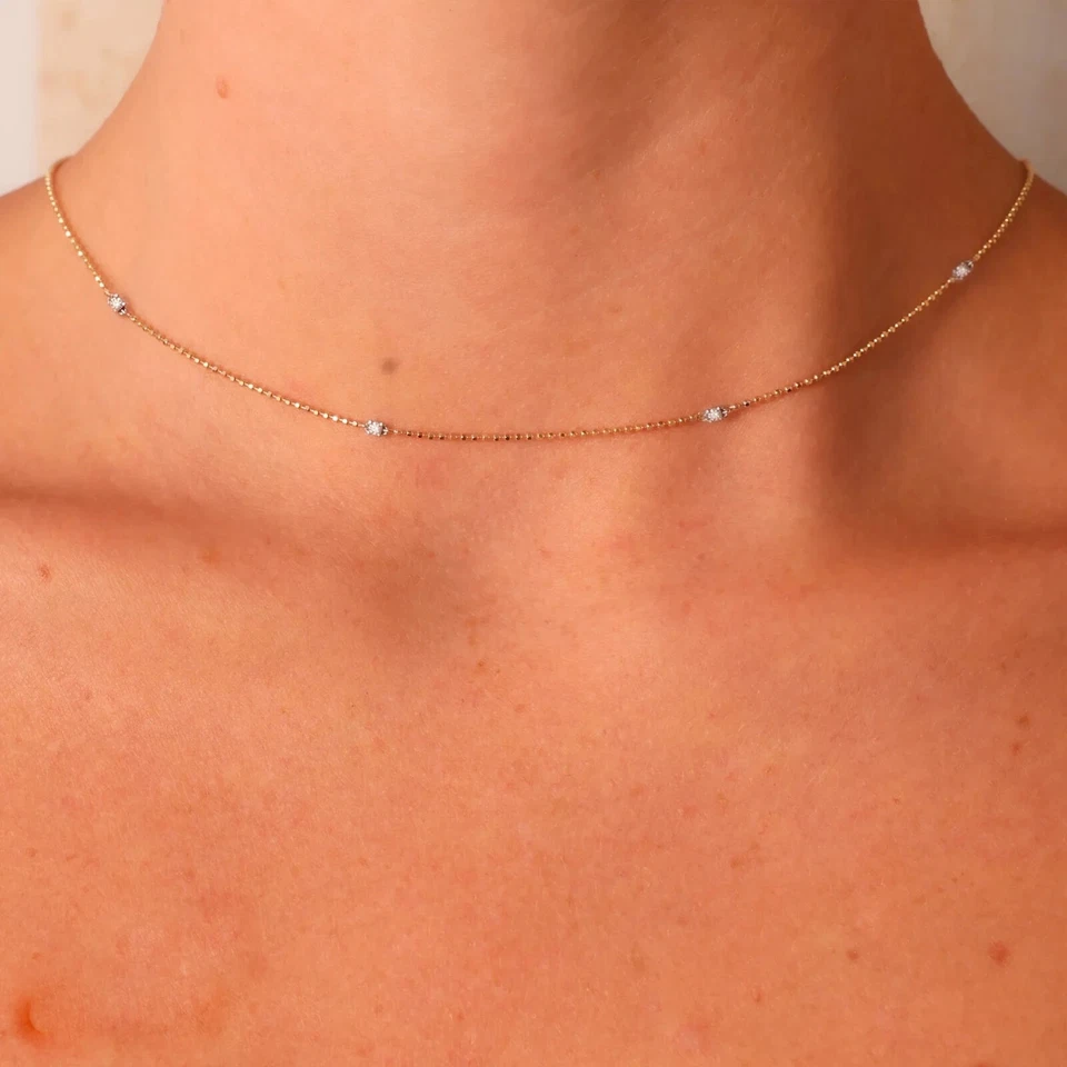 Collar de diamantes por yarda cadena con cuentas de bola facetada oro blanco de 14 quilates 0,12 quilates Foto 2 de 4