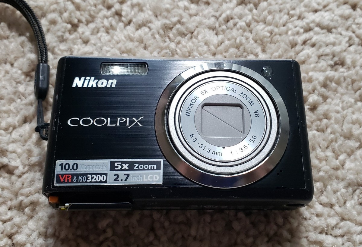 Nikon COOLPIX S560 Digital Camera Black - READ DESCRIPTION! | eBay