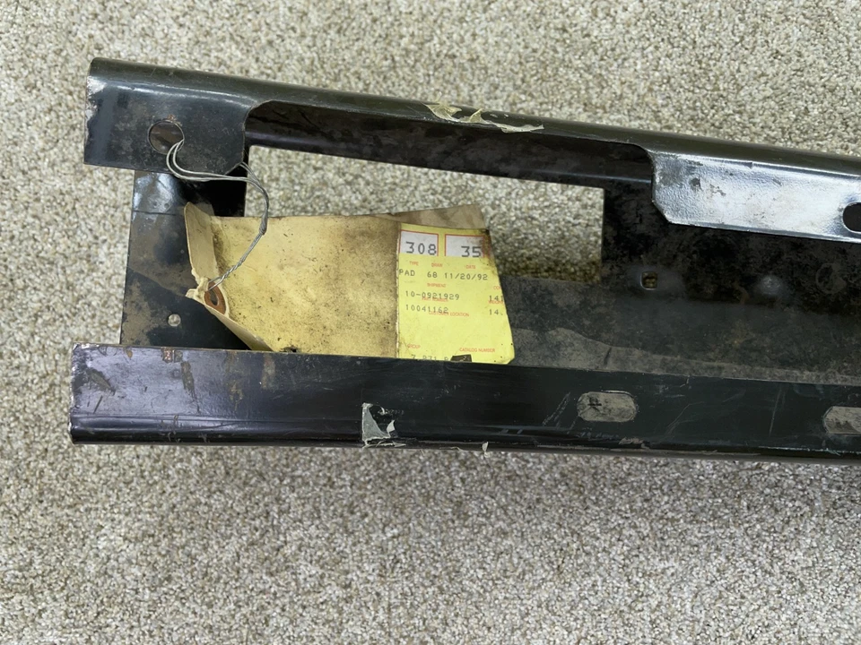 Refuerzo de cubierta de parachoques genuino GM OEM 85-88 Pontiac Grand Am 10041162 Foto 4 de 4