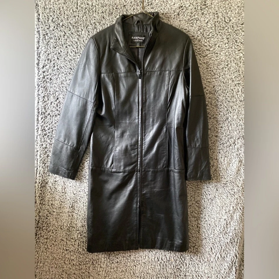 Abrigo para mujer Rampage de cuero genuino negro hasta la rodilla talla mediana Foto 3 de 4
