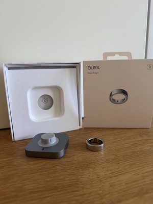 OURA Ring Gen. 4, Größe 9, Silber, 6 Wochen alt