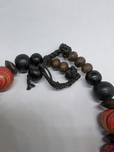 Fabulously Retro '80s Orangey Pink Chunky Wood Bead Necklace .E23r - Picture 5 of 6