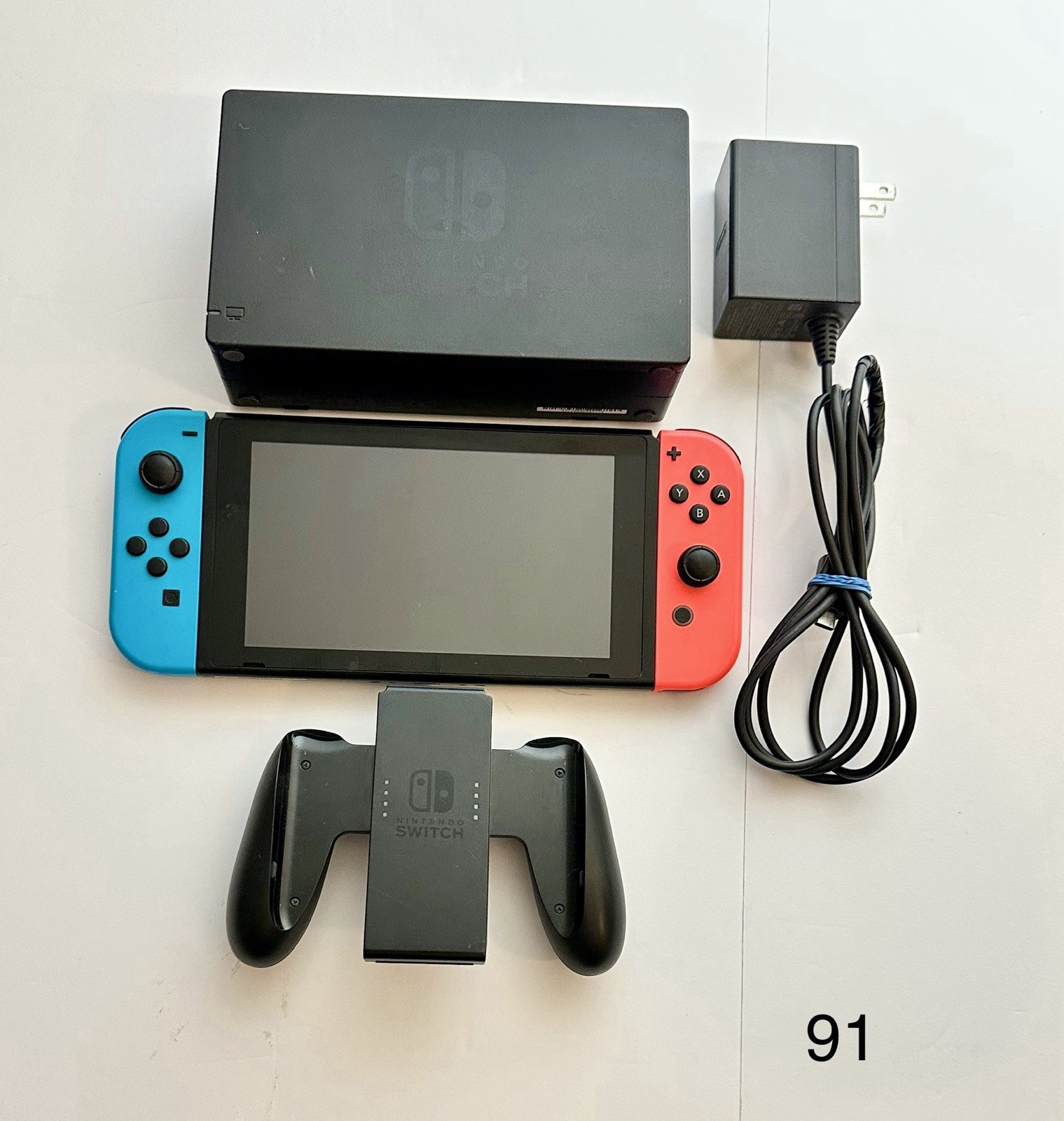 Nintendo Switch Console With Neon Blue/Red Joycons - 256gb SD Card - TESTED