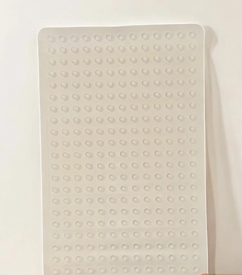 Alfombra de baño mediana Rubbermaid Commercial Products Safti-Grip 14x24” ¡Nueva en paquete! Foto 4 de 4