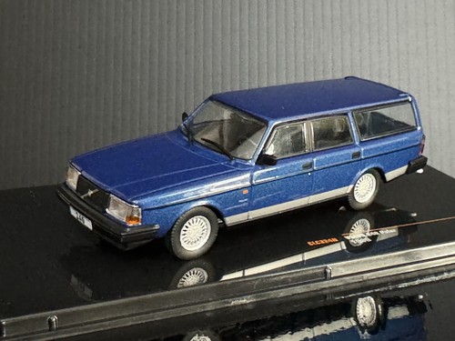 1988 Volvo 240 Polar SW Break Metallic Blue IXO CLC324N 1/43 - Picture 6 of 20