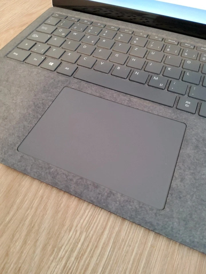 Microsoft Surface Laptop 3 13,5" 256GB SSD Intel Core i5 10. Gen 3,70GHz WIN 11 - Bild 3 von 4