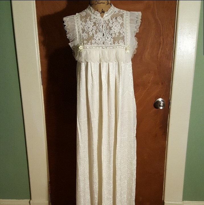 Picture 1 of 8