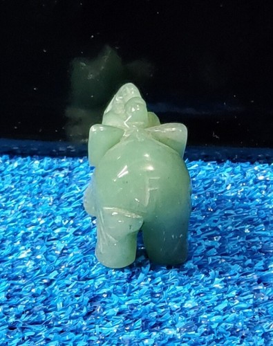 Natural Stone Quartz Carved Jade Green Elephant Figure Figurine Trunk up 2" tall - Picture 5 of 5