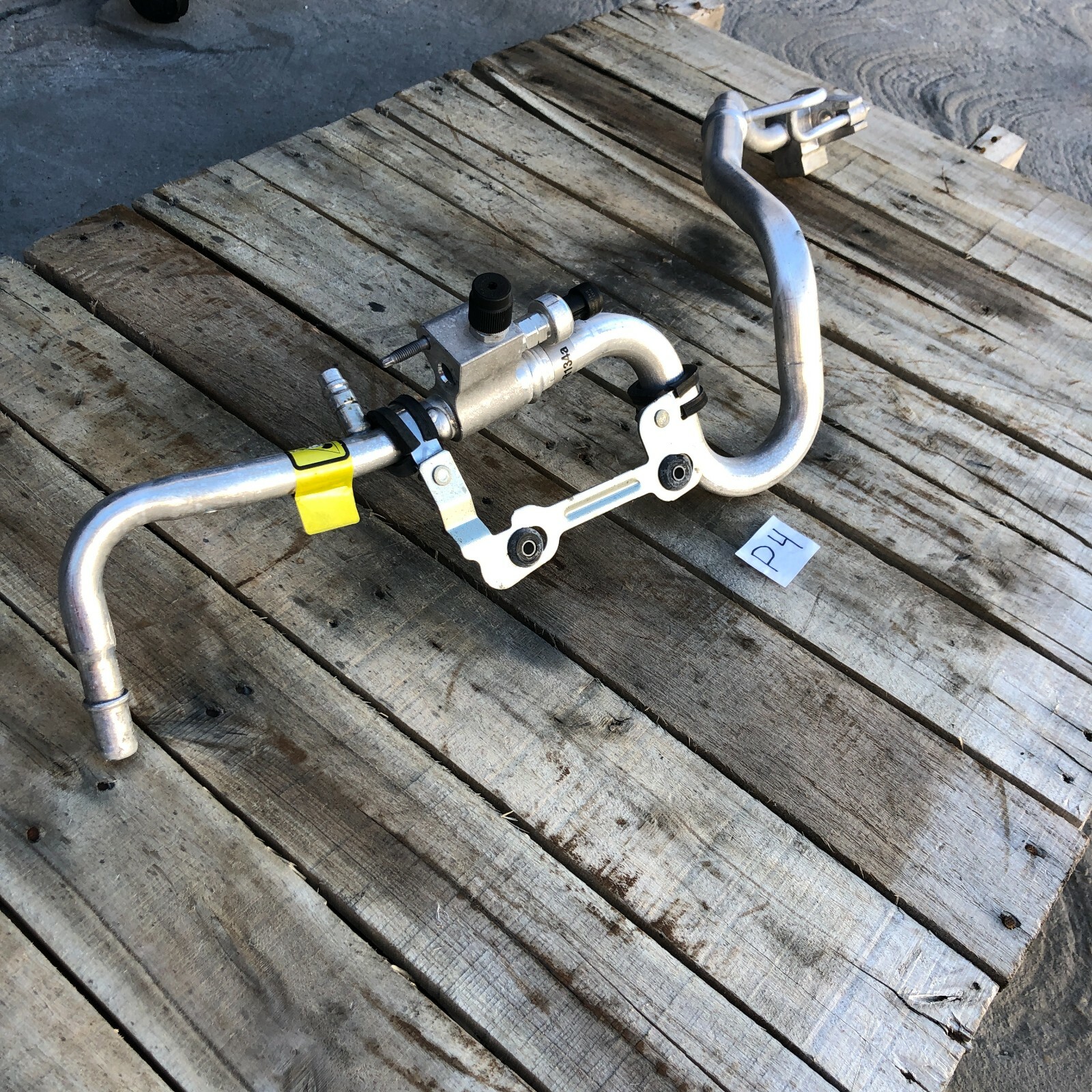 2014 - 2017 Maserati Ghibli AC Air Condenser Pressure Pipe Line Hose OEM